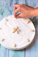 Ricetta torta fredda al cocco, un dolce veloce facile e senza cottura