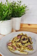 Ricetta tagliatelle al sugo di pesce e radicchio, un primo piatto gustoso ma facile