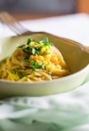 Ricetta spaghetti bottarga e limone, un primo piatto fresco e leggero