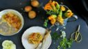 Ricetta tortino di fiori di zucca e patate, una torta salata semplice e leggera