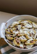 Conchiglioni ripieni di radicchio noci e gorgonzola