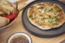 Pancake salati orientali: come fare cong you bing, okonomyaki e frittelle di kimchi