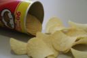 Mr. Pringles, la mascotte delle patatine in tubo, cambia look