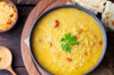 Funghi al curry, chutney, purea di melanzana: la cucina indiana vegetale
