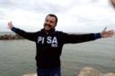 Zuffe per il selfie di Salvini con il pecorino Busti, ma senza mascherina